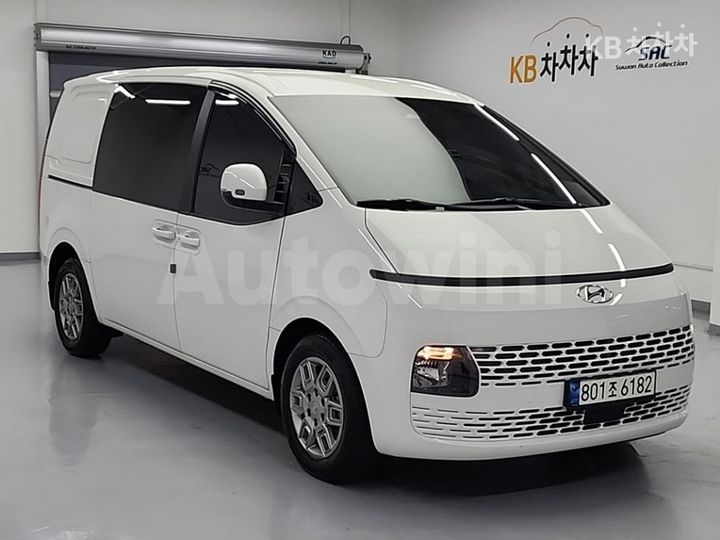 Hyundai Staria 2022 — 4