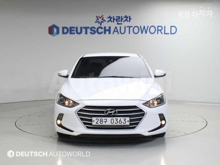 Hyundai Avante 2017 — 3