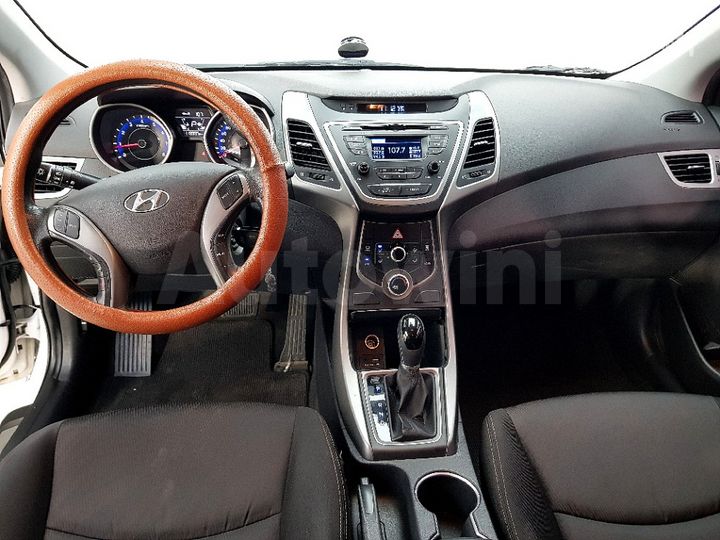 Hyundai Avante 2014 — 5