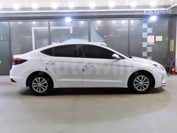Hyundai Avante 2020 KMHD741EELU951398 — 3