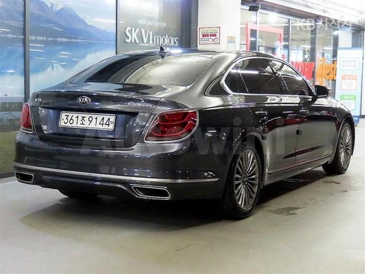 Kia K9 2019 KNAS2418BKS008888 — 4