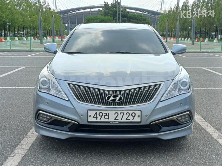 Hyundai Grandeur 2015 — 2