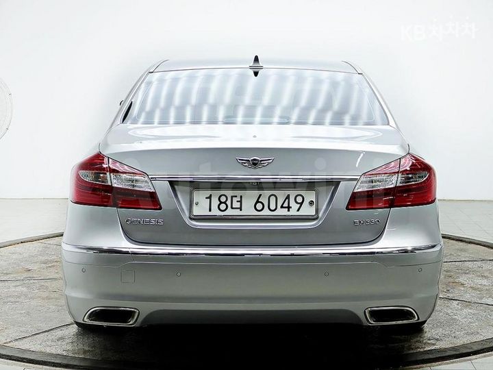 Hyundai Genesis 2012 KMHGA41BBCU202791 — 3
