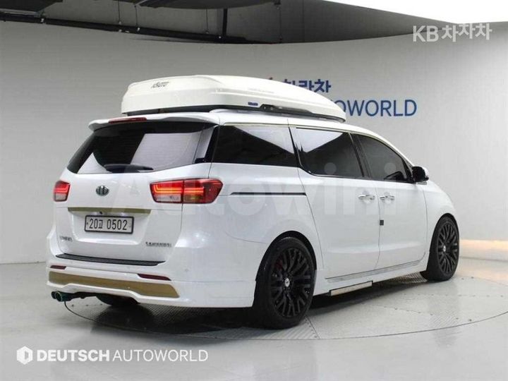 Kia Carnival 2017 KNAME81ABHS246565 — 3