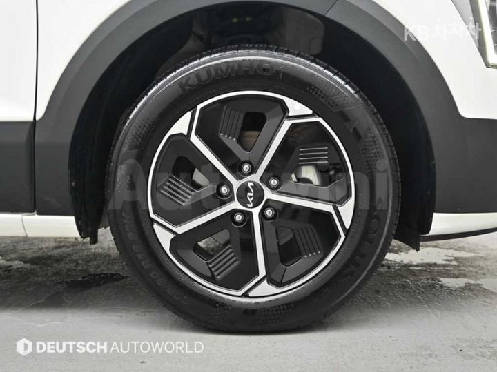 Kia Niro 2022 KNACP81EGNA005640 — 5