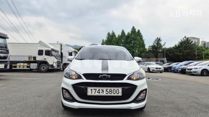 Chevrolet Spark 2019 KLYDC487DKC211123 — 3