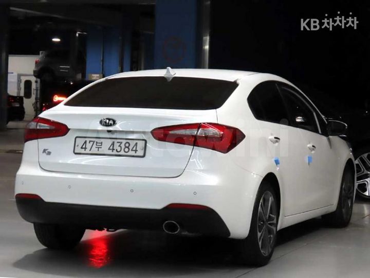 Kia K3 2015 — 4