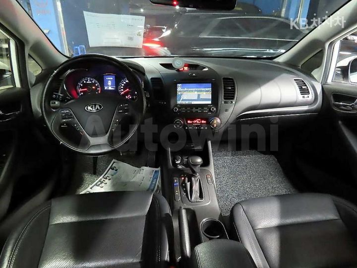 Kia K3 2015 — 5