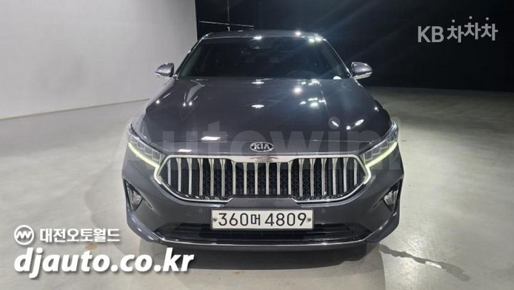 Kia K7 2020 KNALB41BBLA210471 — 3