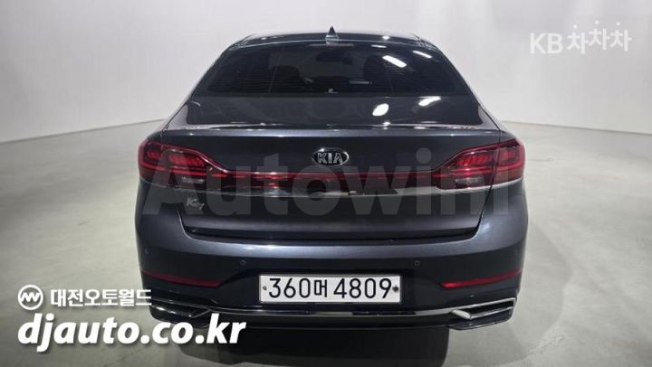 Kia K7 2020 KNALB41BBLA210471 — 4