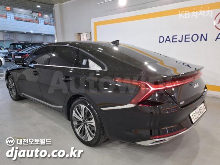 Kia K8 2023 KNAM641BBPA042145 — 4