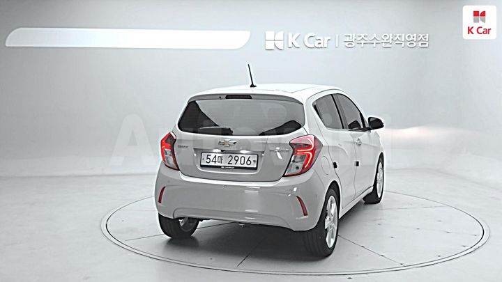 Chevrolet Spark 2019 KLYDC487DKC235726 — 4