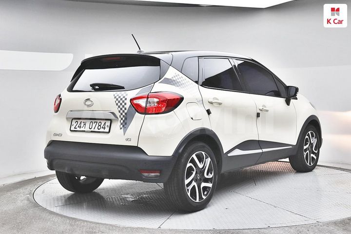 Renault QM3 2015 VF12R3L1EFW867911 — 2