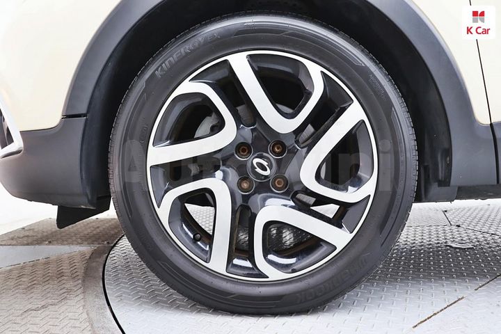 Renault QM3 2015 VF12R3L1EFW867911 — 5
