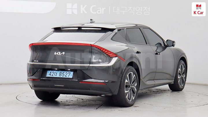 Kia EV6 2023 KNAC381AFPA170525 — 2