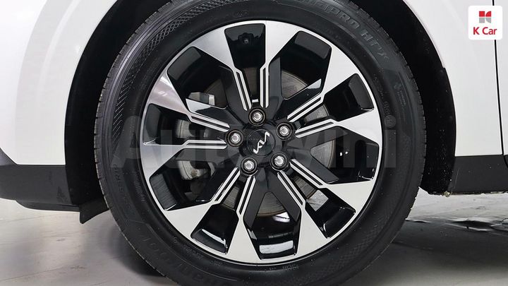Kia Carnival 2023 KNANC813BPS234866 — 5