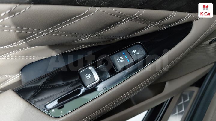 Kia K8 2022 KNAM641BBNA027721 — 5