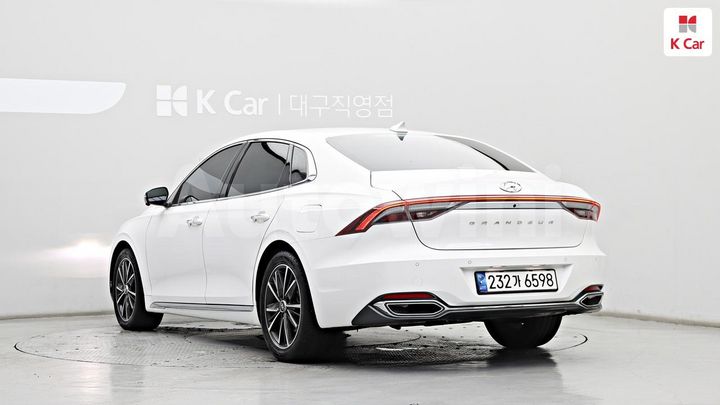 Hyundai Grandeur 2022 — 2