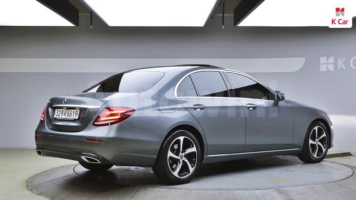 Mercedes-Benz E Class 2020 W1KZF4FB2LA766810 — 4