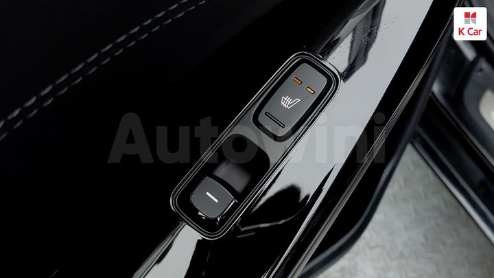Kia K7 2019 KNALB416BKA157618 — 4