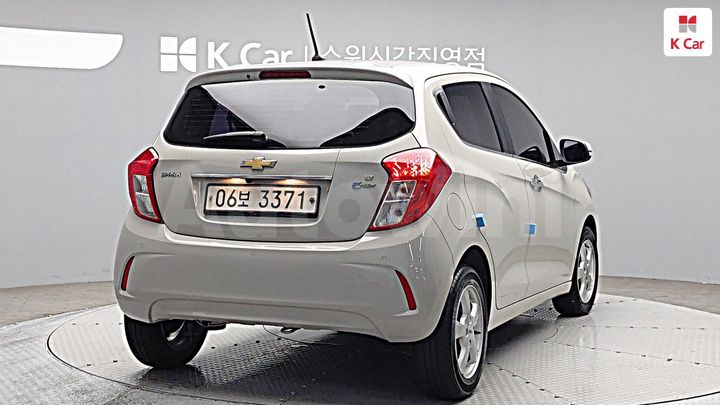 Chevrolet Spark 2017 KLYDC487DHC836955 — 4