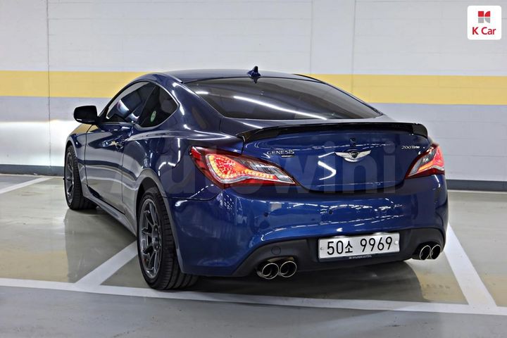 Hyundai Genesis 2015 KMHHT61DBFU119813 — 2