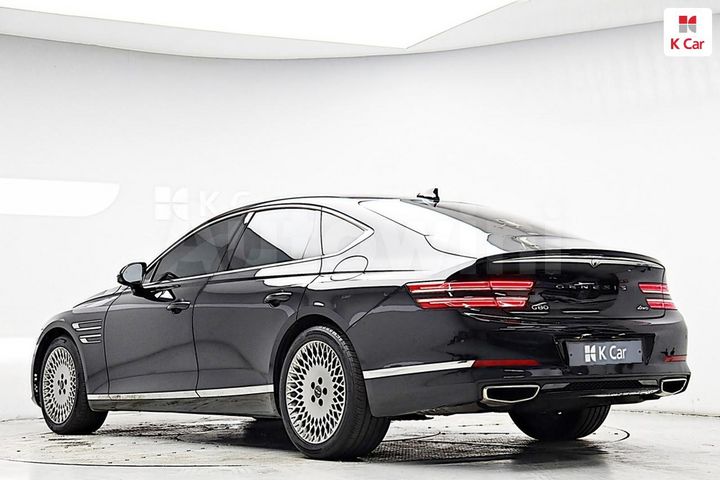 Genesis G80 2023 KMTGB41CDPU183907 — 2