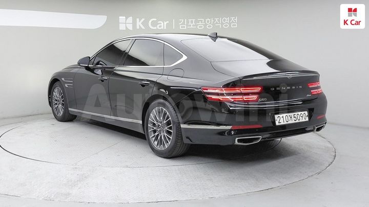 Genesis G80 2022 KMTGB41CDNU096620 — 2