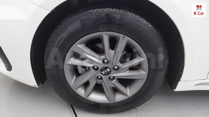 Kia K5 2019 KNAGS416BKA298600 — 4