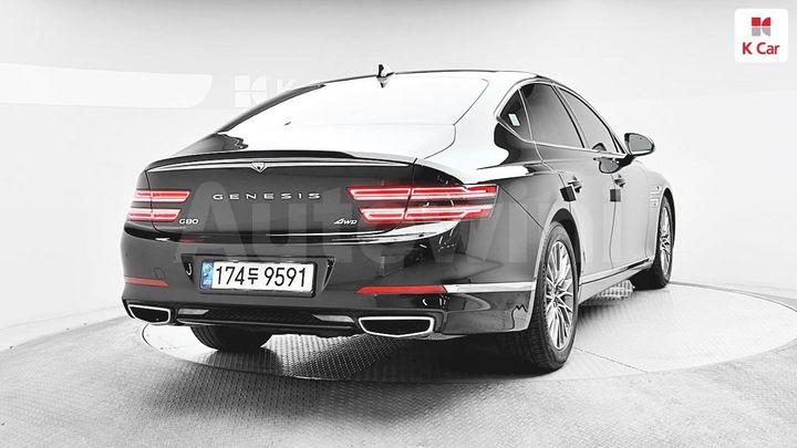 Genesis G80 2021 KMTGB41CDMU083627 — 4