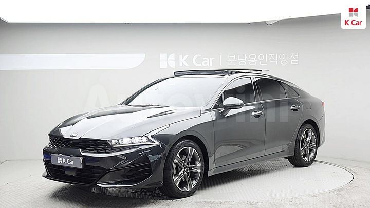 Kia K5 2021 KNAG341ABMA104396 — 3