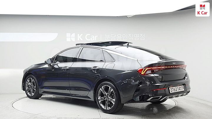 Kia K5 2021 KNAG341ABMA104396 — 4