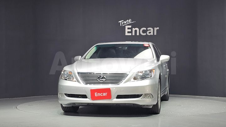 Lexus LS 2009 — 3