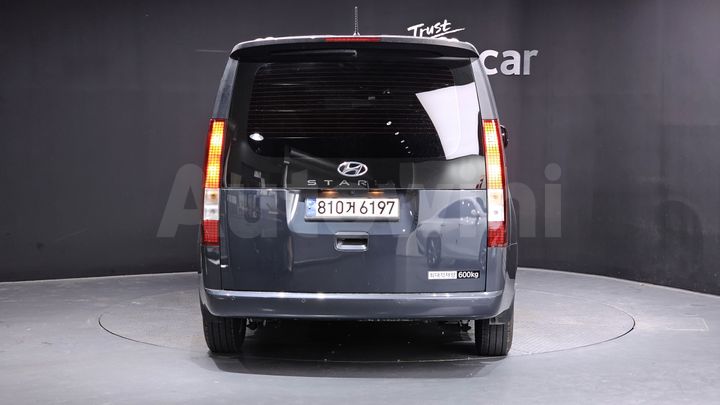 Hyundai Staria 2023 — 4
