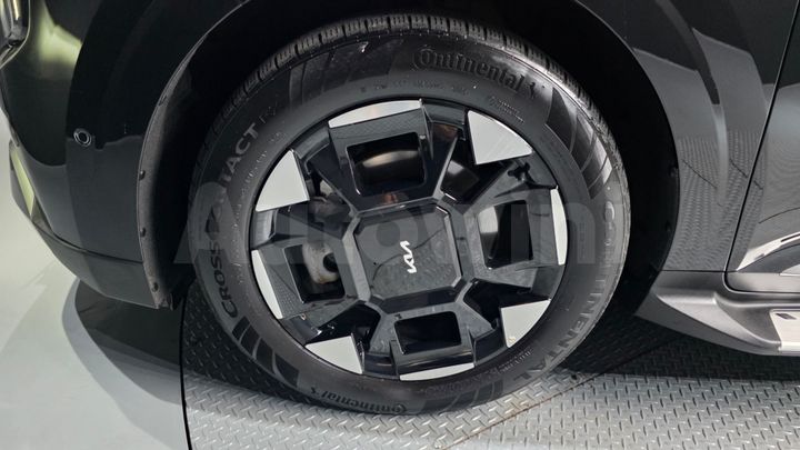 Kia Carnival 2025 — 5