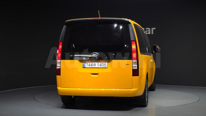 Hyundai Staria 2022 — 4