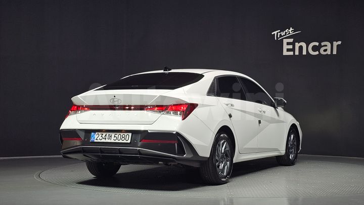 Hyundai Avante 2025 — 2