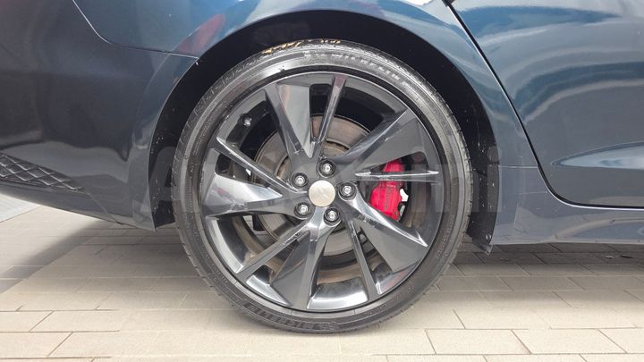 Genesis G70 2021 — 5