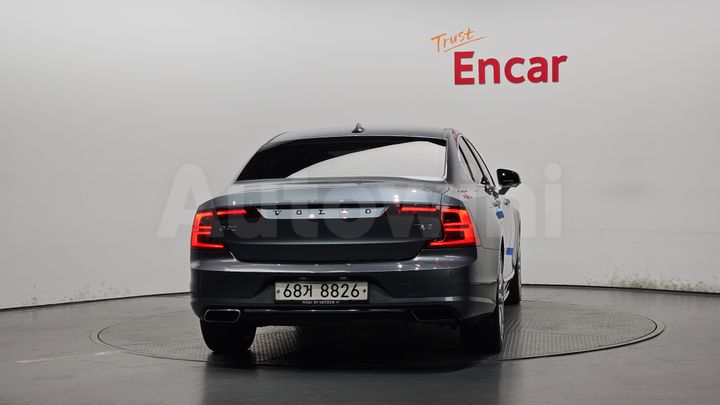 Volvo S90 2019 — 5