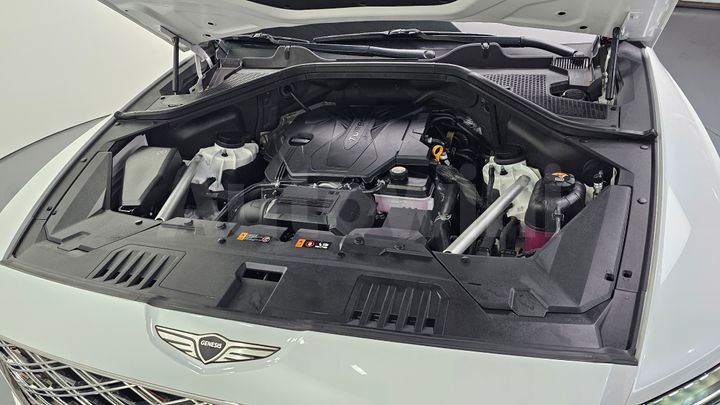 Genesis GV80 2025 — 5