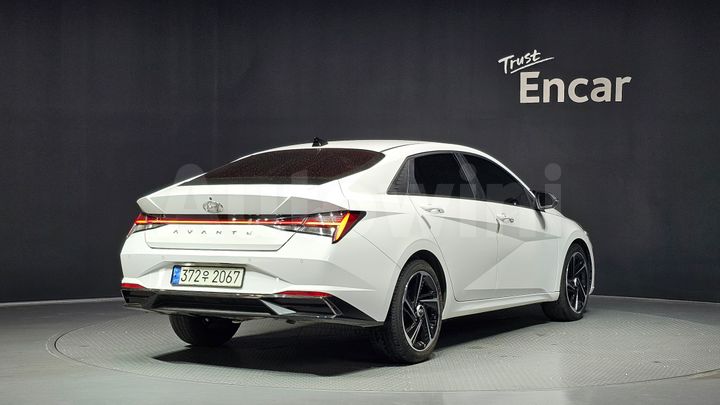 Hyundai Avante 2021 — 2
