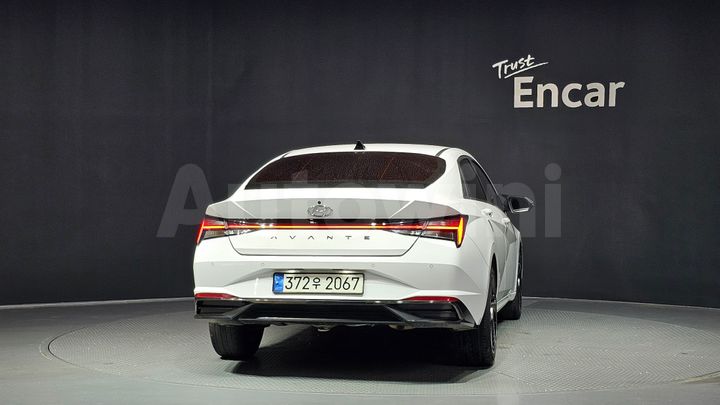 Hyundai Avante 2021 — 4