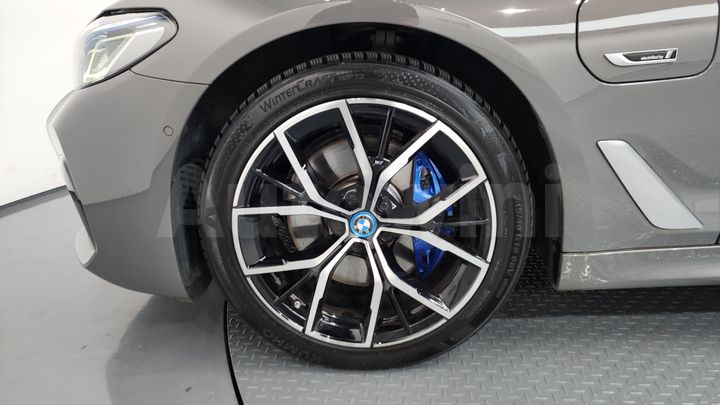BMW 5 Series 2022 — 5