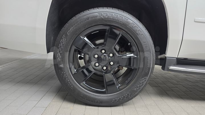 Chevrolet Suburban 2017 — 5