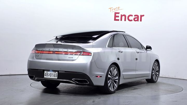 Lincoln MKZ