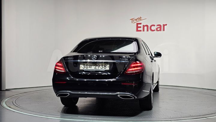 Mercedes-Benz E Class 2019 — 4