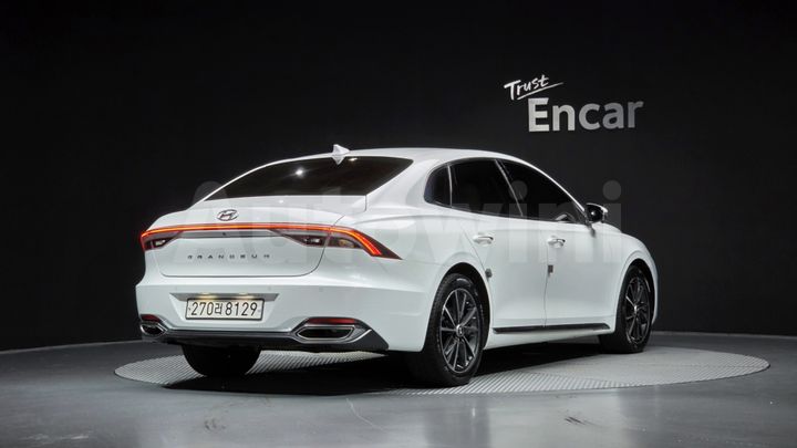 Hyundai Grandeur 2022 — 2