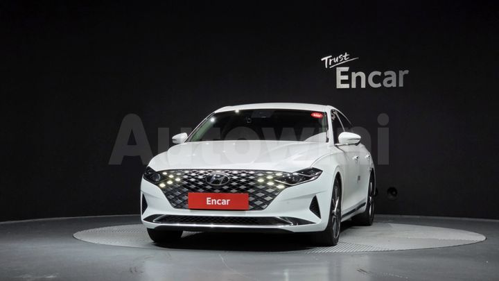 Hyundai Grandeur 2022 — 3