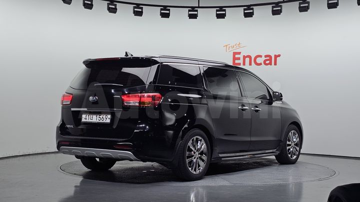 Kia Carnival 2018 — 2