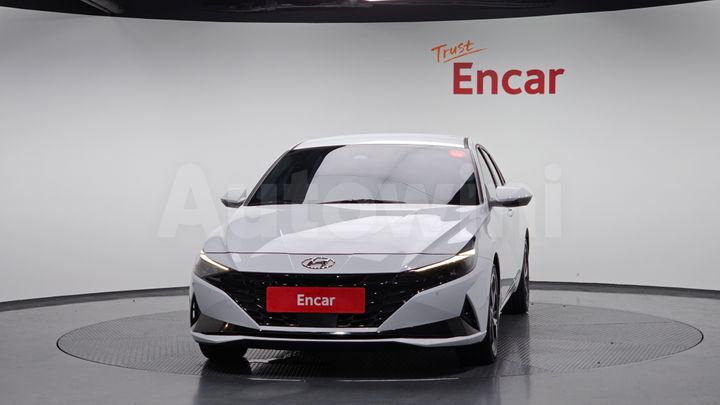 Hyundai Avante 2023 — 3